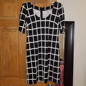Fitted Banana Republic Black & White Dress
